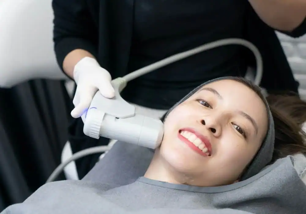HIFU treatment Newark-on-Trent in progress